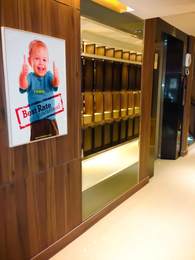 Icheck Inn Nana By Aspira Bangkok Esterno foto